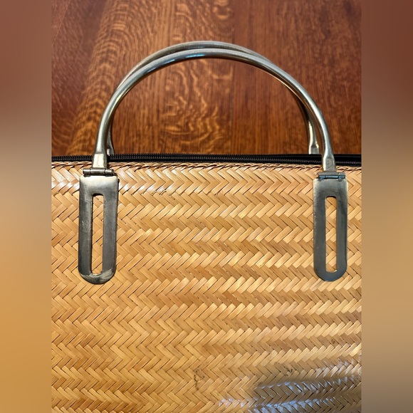 Gold Handle Woven Wicker Envelope Tote Purse - Picture 5 of 8